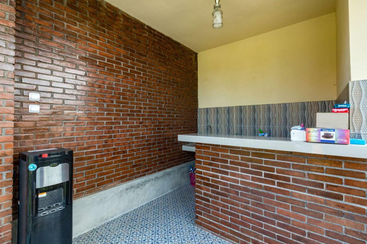 Dicky Guest House 2 Batu Bolong Canggu  Exterior photo